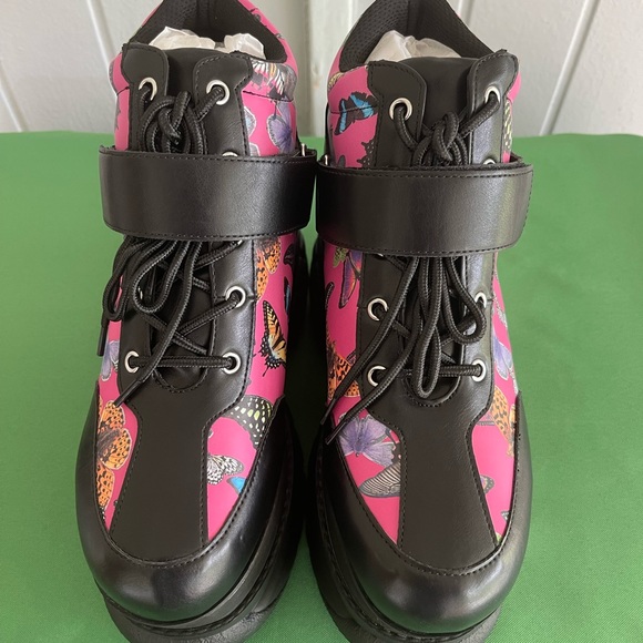 Club Exx Butterfly Print Chunky Platform Sneakers - Picture 3 of 4